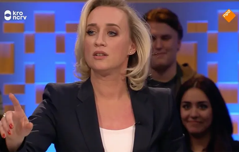 Eva Jinek kan dronken of doorgesnoven Jules Deelder niet aan!