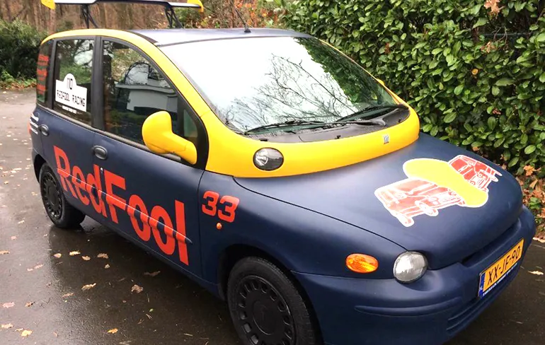Fiat Multipla verkopen doe je met een Max Verstappen make-over