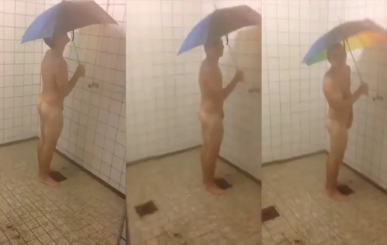 Flauwe vrijdag: Douchen met een paraplu