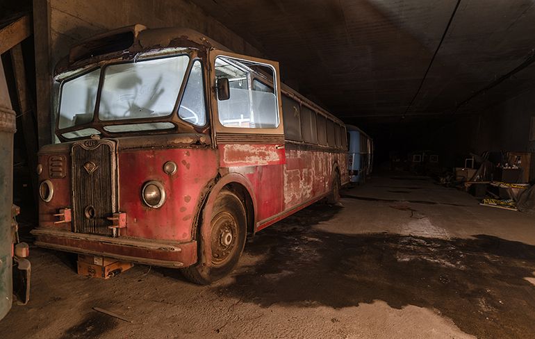Foto's toen de legendarische Belgische Ghost Bus tunnel net ontdekt was