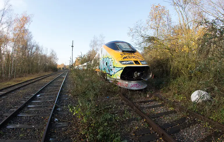 Foto's van verlaten Eurostar Hogesnelheidstrein in Frankrijk