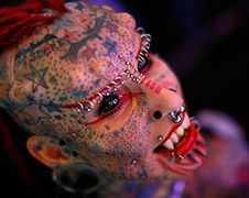 Freaks op de Venezuela Expo Tattoo 2015