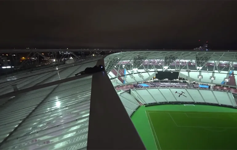 Gasten sneaken binnen in nieuwe stadion West Ham United FC
