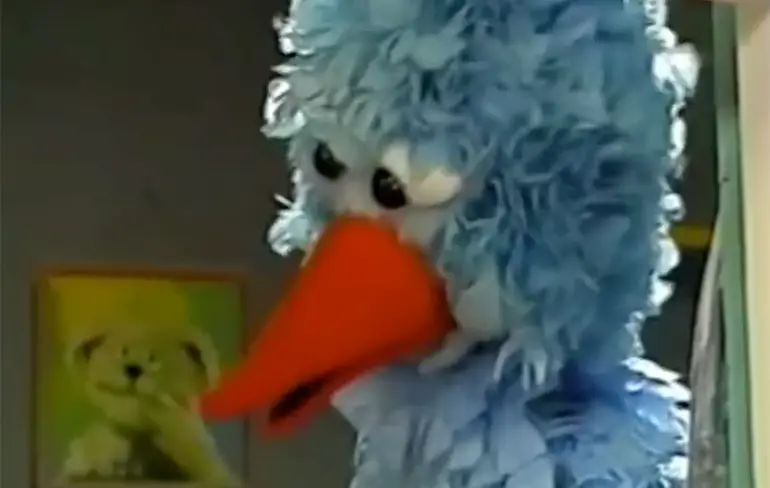 Gewoon een fragment over Zwarte Piet uit Sesamstraat in 1987