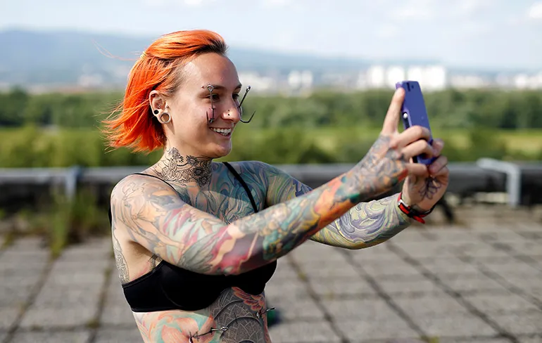 Gewoon even lekker aan wat vleeshaken bungelen...