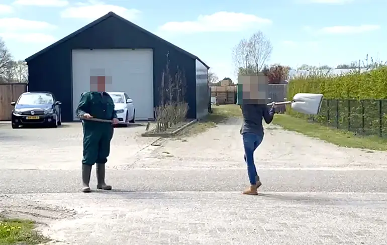 Gezellige burenruzie in het Limburgse Lottum