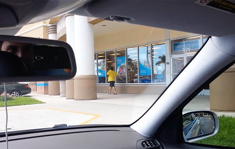 Gezette winkeldief in Fort Lauderdale probeert te vluchten
