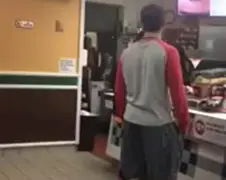 Ghetto Momma gaat helemaal los in McDonald's