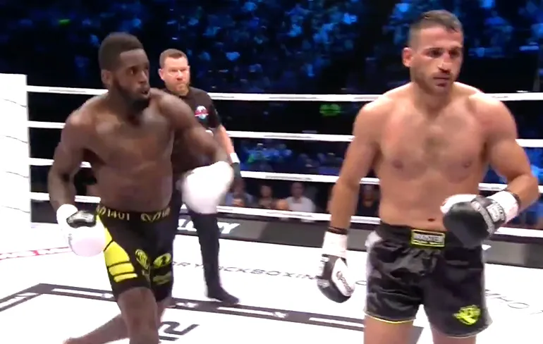 Groenhart slaat tegenstander KO, wordt daarna aangevallen door publiek