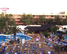 Handdoeken race Spring Hotel Bitacora op Tenerife begint extra vroeg