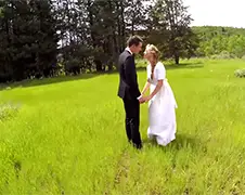 Hele mooie drone beelden bruiloft... Wait for it...