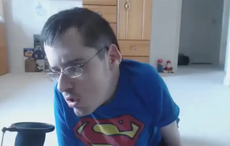 Het bewijs dat iedereen houdt van Sandstorm van Darude!