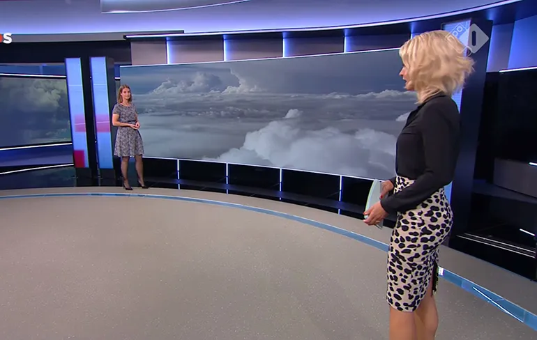 Het geheime wapen van het 8 uur Journaal: De billen van Dionne Stax