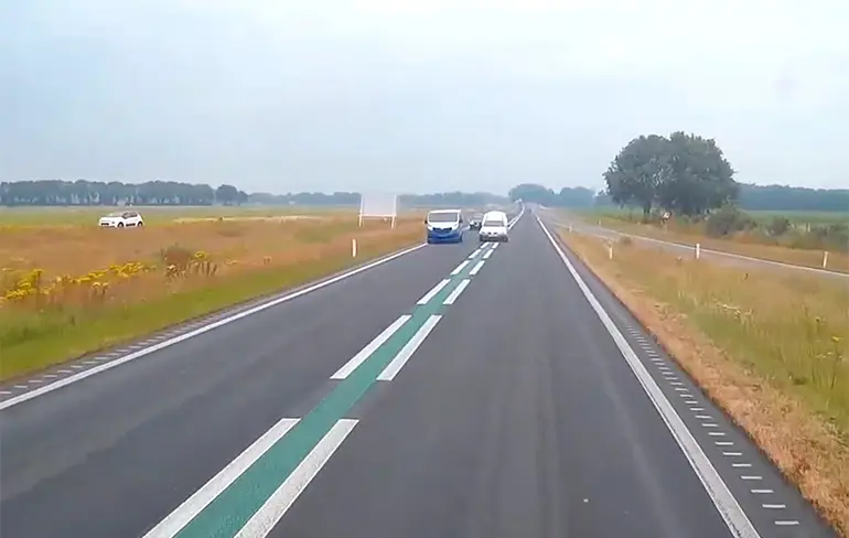 Het past maar net op de N34