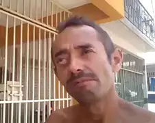 Hey gast, je oog doet een beetje raar!