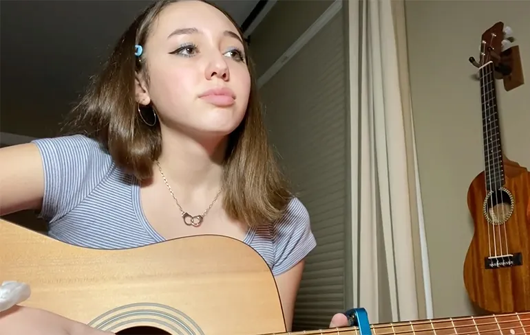 "Hey there delilah" op de melodie van "Jolene"