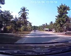 Holy Fuck! Kind aangereden in Thailand
