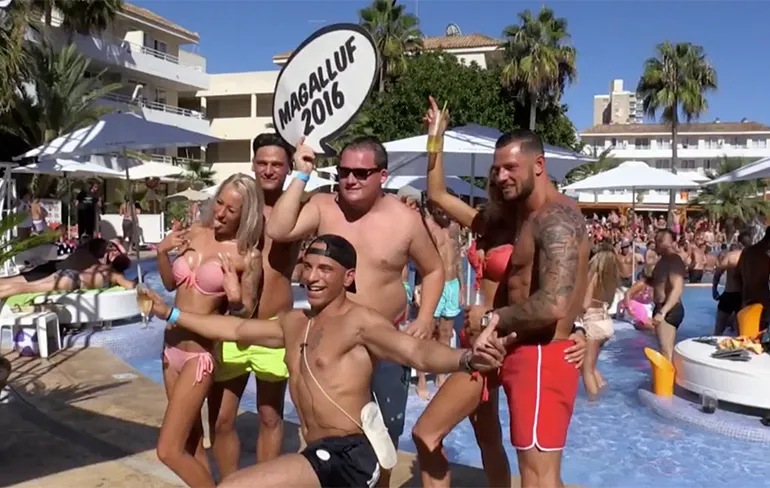 Hoppa, de eerste aflevering van Oh Oh Daar Gaan We Weer!