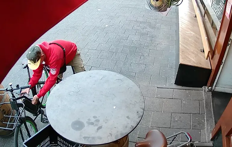 Horecazaken opgelet: Deze man steelt accu's van E-bikes