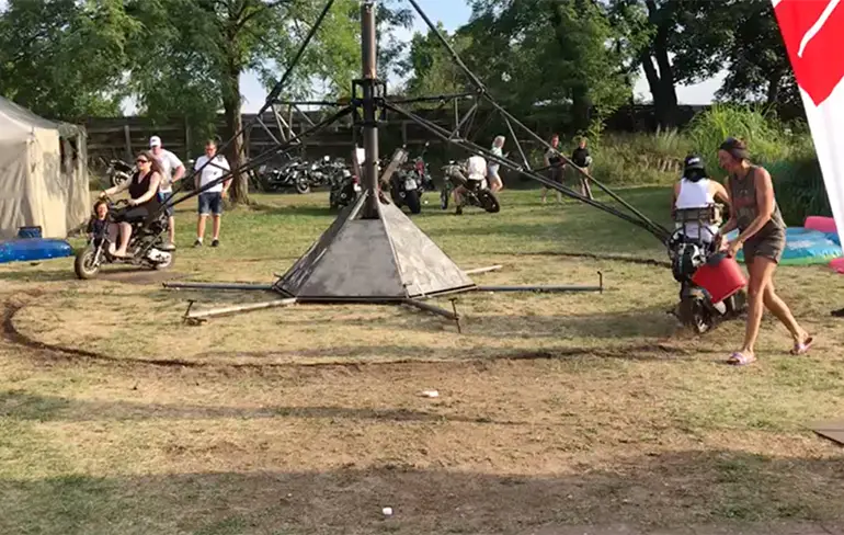 Ik rij alleen maar rondjes, elk rondje is helemaal anders...