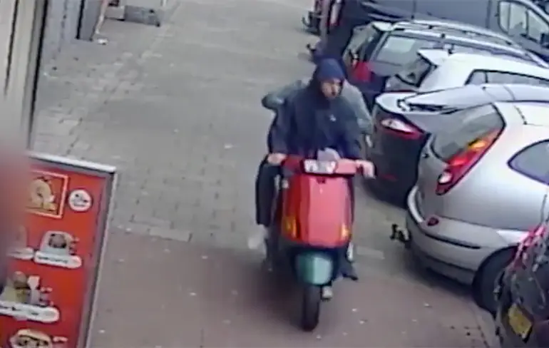 Ironie: Cameraploeg overvallen die item maakt over geweld in Amsterdam Zuidoost
