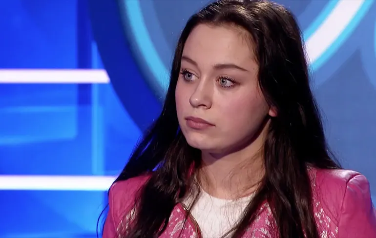 Jury Idols snapt er niets van, zangeres Kelly S niet door!