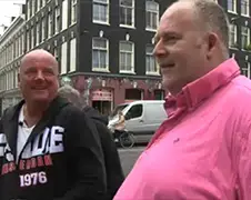 Kale en Kokkie kopen kakkerlakken