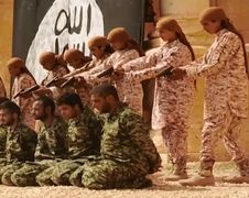 Kinderen ISIS doen massa-executie Syrië