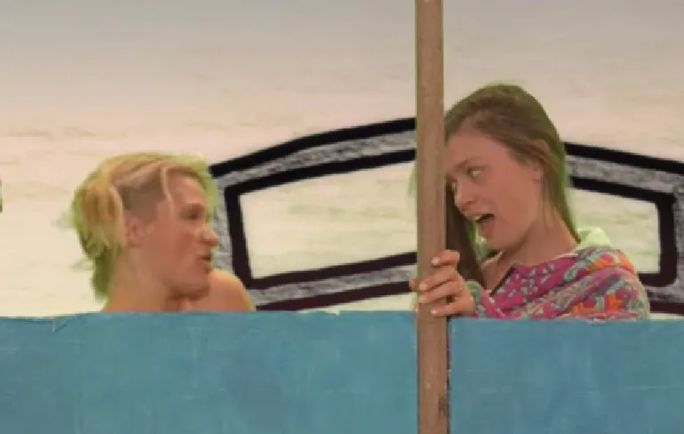 De sekszusjes geven weer een leuk lesje