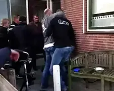 Lekker matten op Urk na klachten over geluidsoverlast feestje