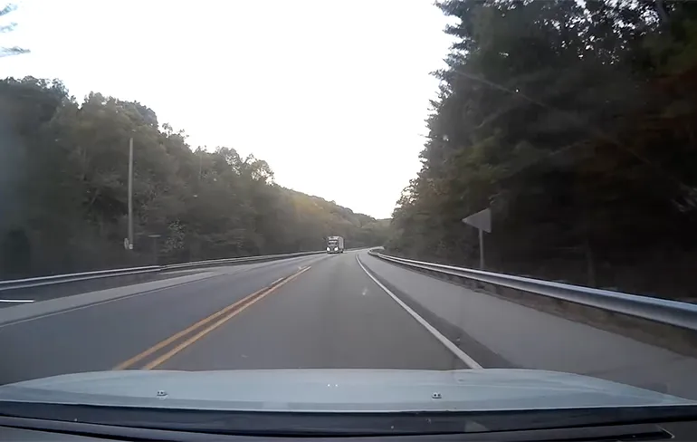 Lexus en Honda chauffeurs hebben ruzie, Lexus verliest!