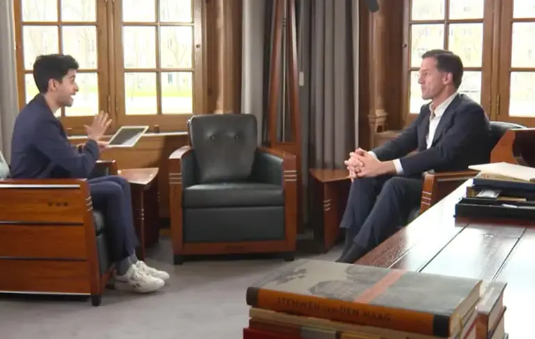 LOL! Rutte bekijkt video van iemand zonder internet