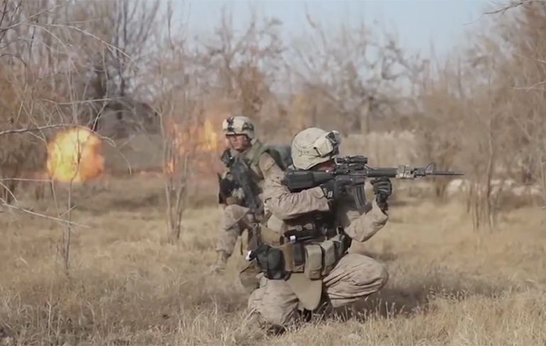 Mad World: Video vol oorlogssituaties in Afghanistan