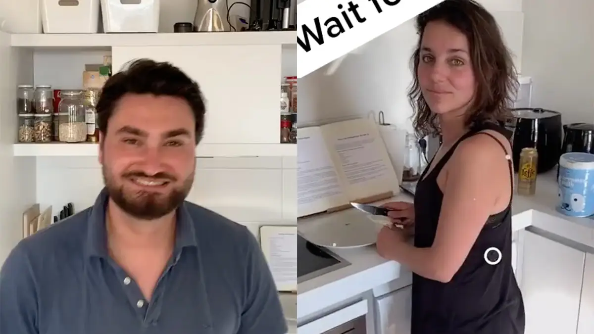 Man doet de Google Lens Challenge... Slaapt nu op de bank