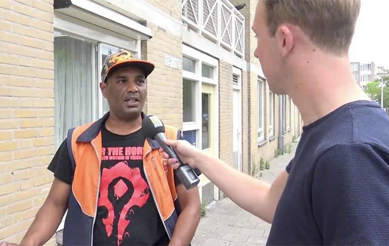Man in de Haagse Schilderswijk is helemaal klaar voor Oranje