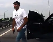 Man in Moskou trekt wapen en heeft nieuwe deur nodig