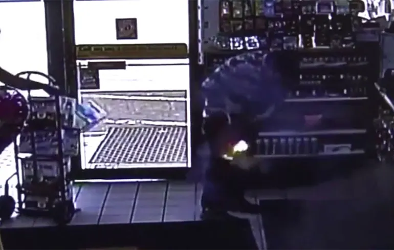 Man loopt tweedegraads brandwonden op na ontploffen E-sigaret in broekzak