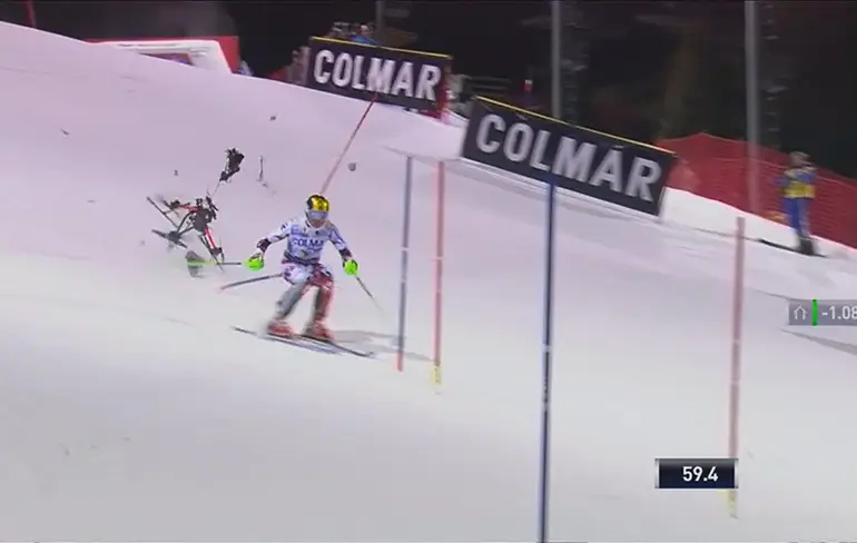 Marcel Hirscher had bijna een drone op zijn kop