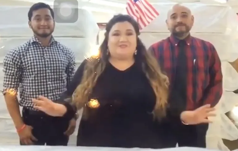 Matrassen winkel in San Antonio heeft 9/11 commercial gemaakt