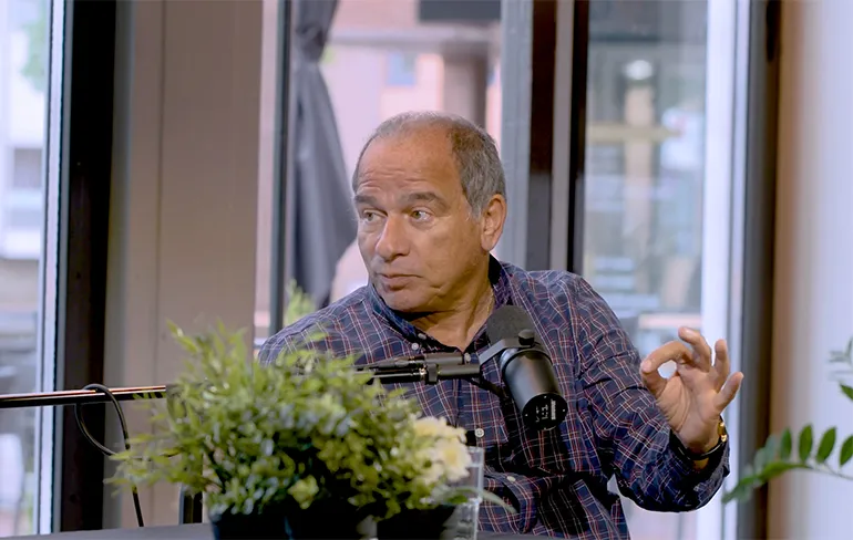 Maurice de Hond over feiten en cijfers van COVID-19 en het nieuwe normaal