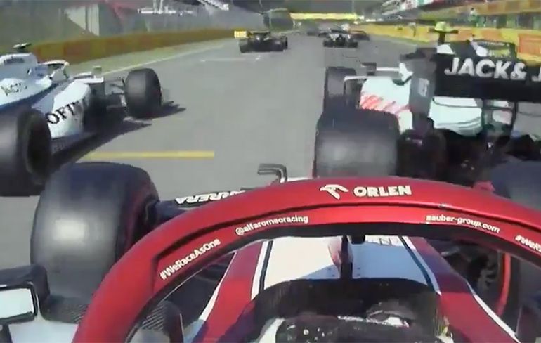 Max Verstappen valt in eerste ronde uit, maar ook grote klapper na herstart GP Toscane