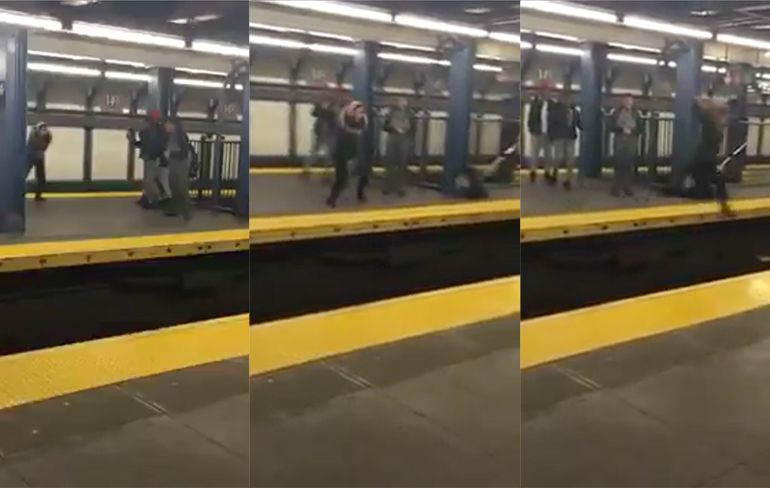 Meisje probeert naar ander perron te springen in metro New York