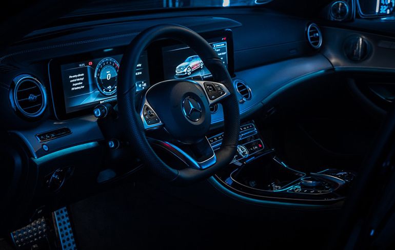 Mercedes-Benz heeft werelds eerste live commercial gemaakt van 12 uur!