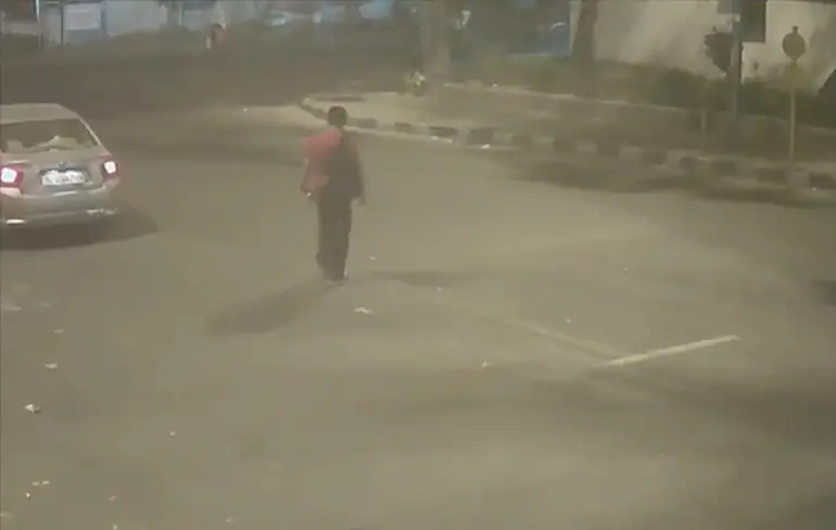 Mercedes in India doet een fatale hit and run