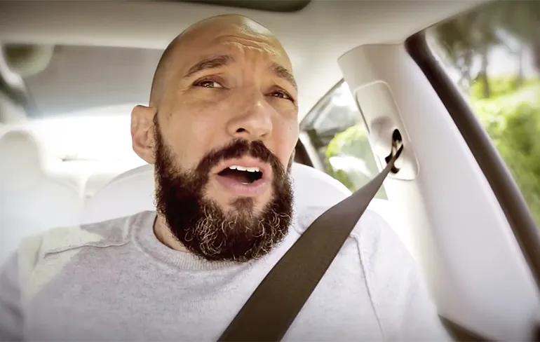 Met de Automoblow eindelijk zelf ontspanning tijdens rijden op autopilot