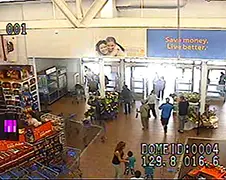 Met je auto boodschappen doen in de Walmart...