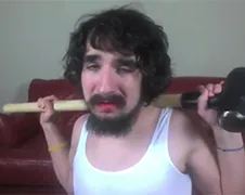 Miley Cyrus - Wrecking Ball Chatroulette Editie