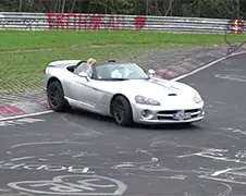 Volgende keer toch helm dragen op circuit Nürburgring Nordschleife?