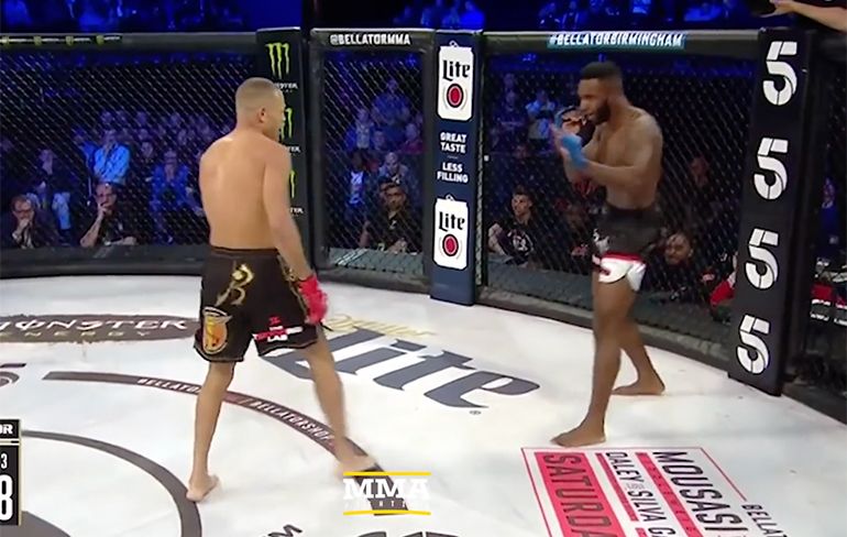 MMA: Raymond Daniels slaat tegenstander op spectaculaire wijze Knock Out