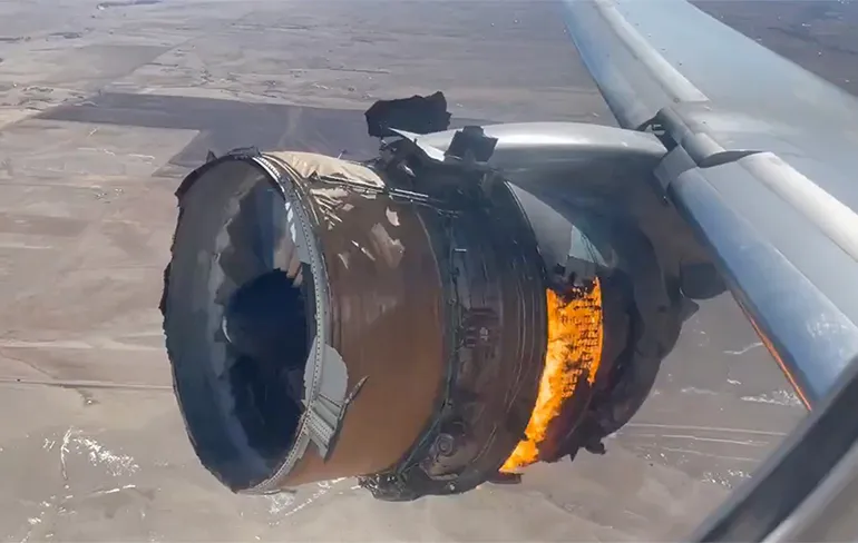 Motor van Flight 328 van United Airlines in de fik gevlogen